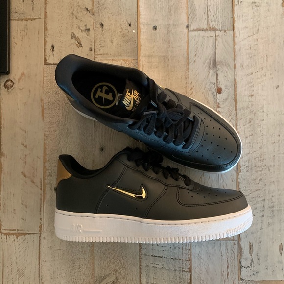 🌟NIKE🌟 Air Force 1 '07 LV8 'Gold Jewel' UNISEX - Picture 2 of 8